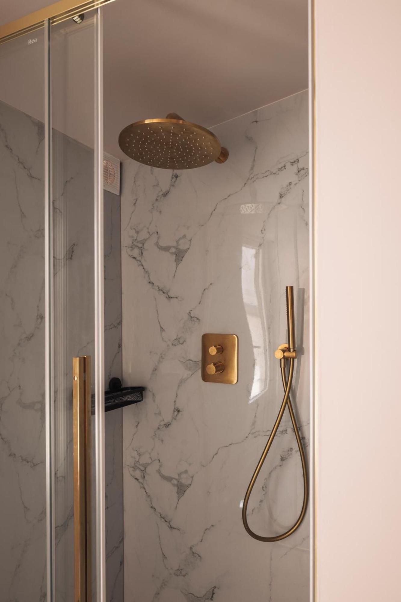 Zurenborg Suites Antwerpen Bagian luar foto