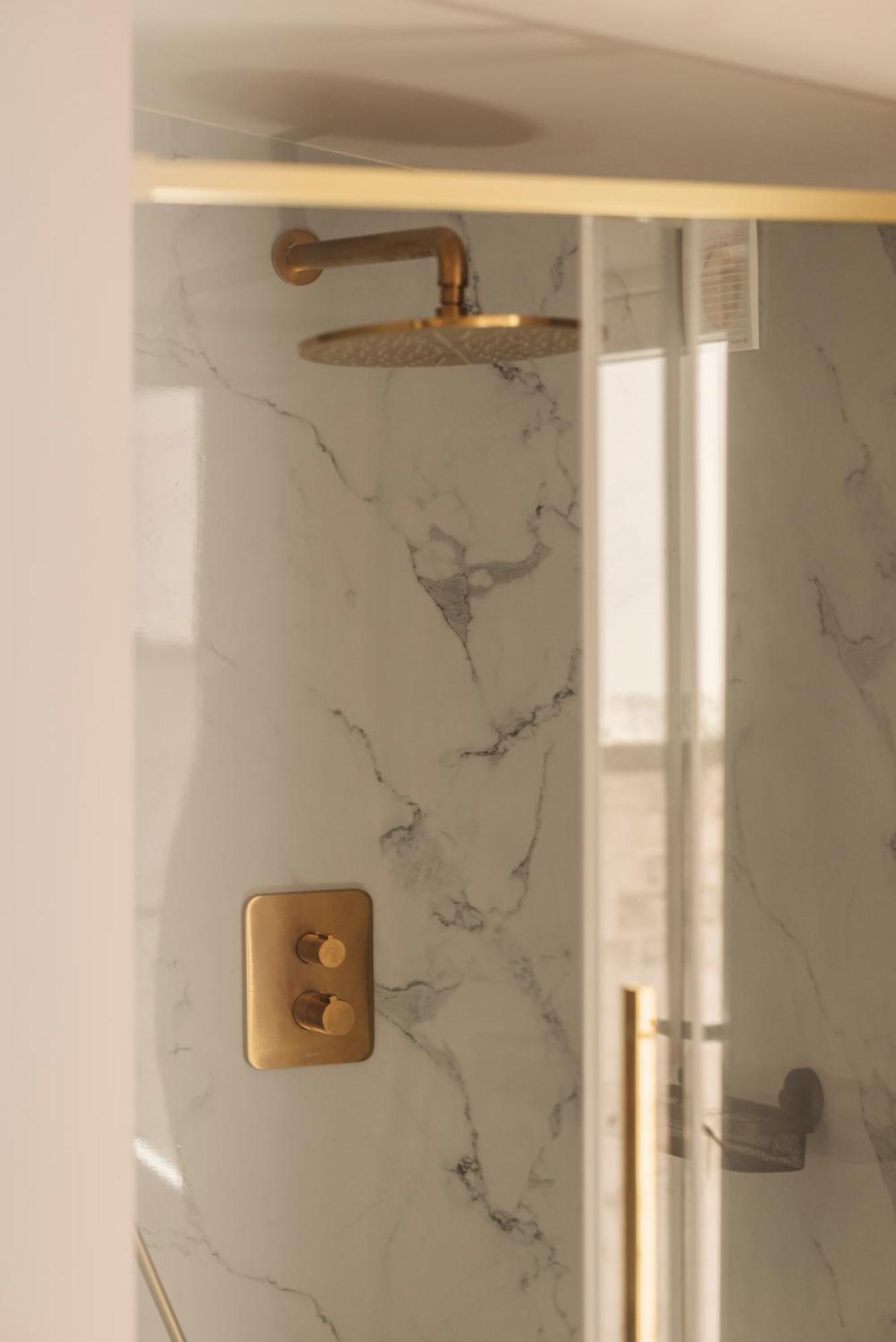 Zurenborg Suites Antwerpen Bagian luar foto